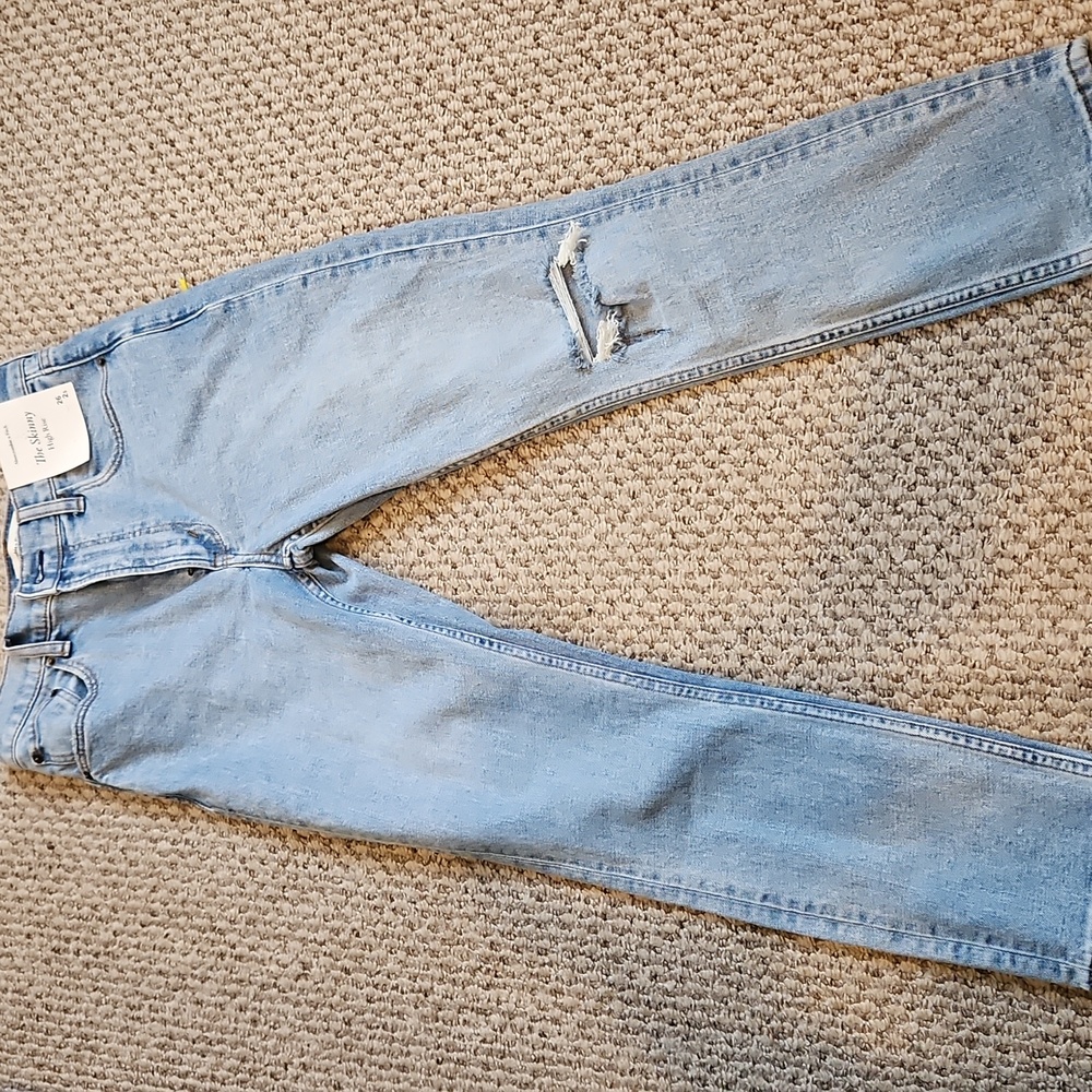 Nwt Abercrombie The Skinny High Rise Ripped Knee Jeans 26s 26 Short Petite 26p